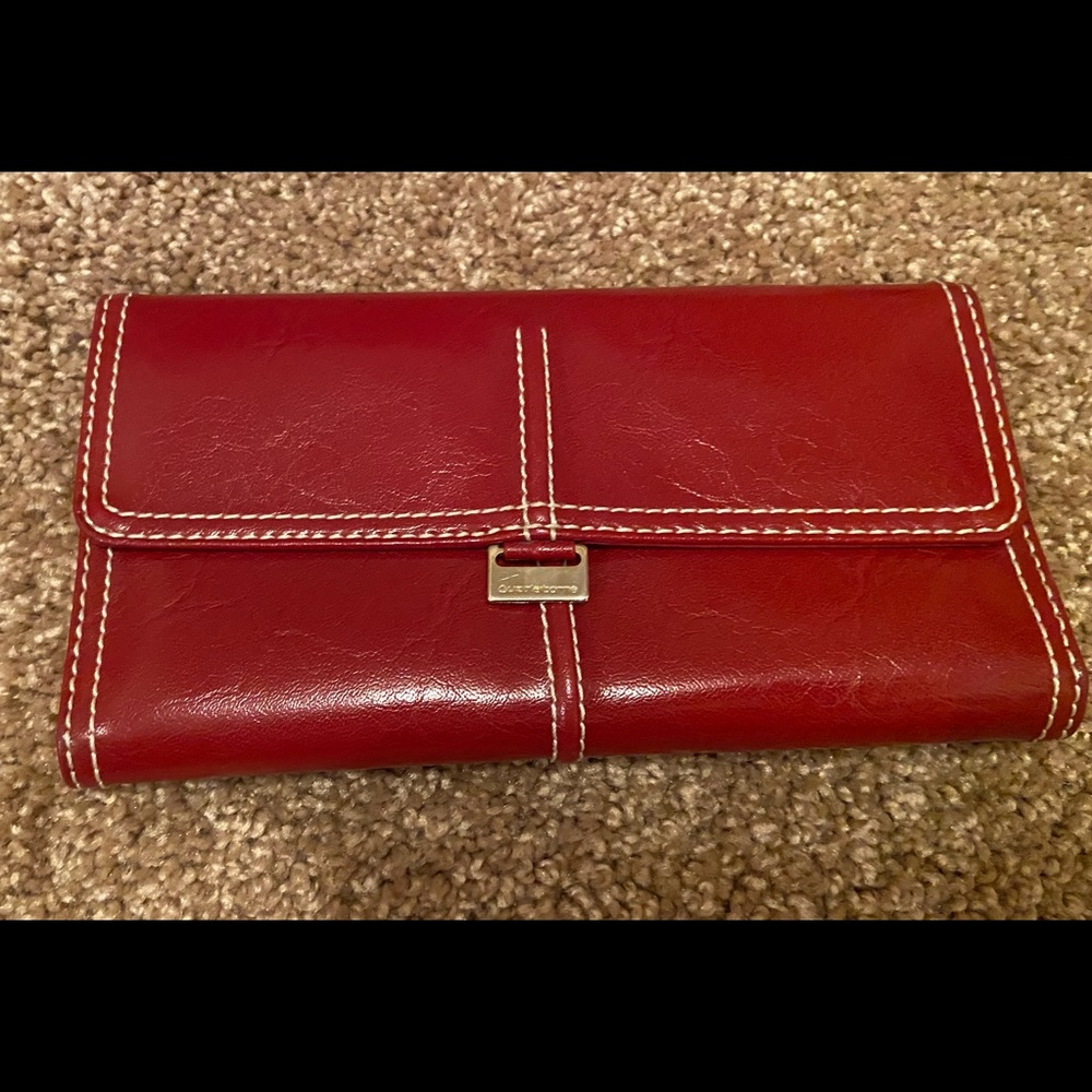 EUC Liz Claiborne red wallet